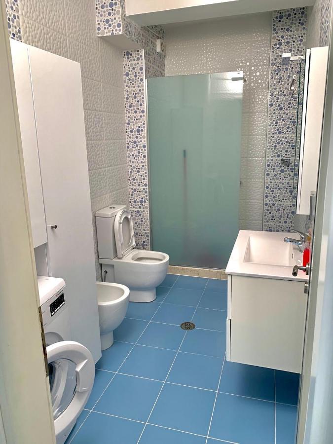 Loli Apartment Luxury White Residence ซารานเดอ ภายนอก รูปภาพ