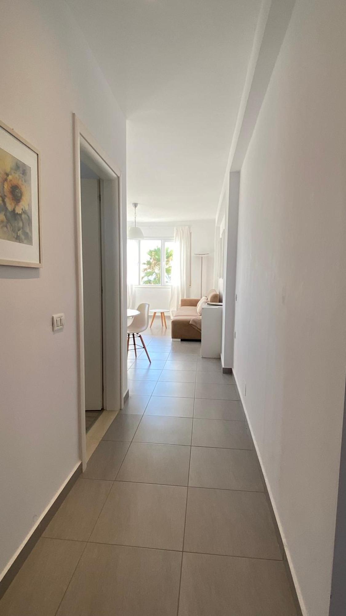 Loli Apartment Luxury White Residence ซารานเดอ ภายนอก รูปภาพ