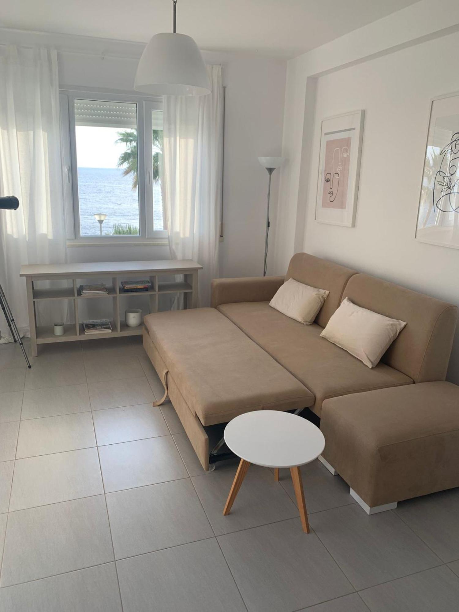 Loli Apartment Luxury White Residence ซารานเดอ ภายนอก รูปภาพ
