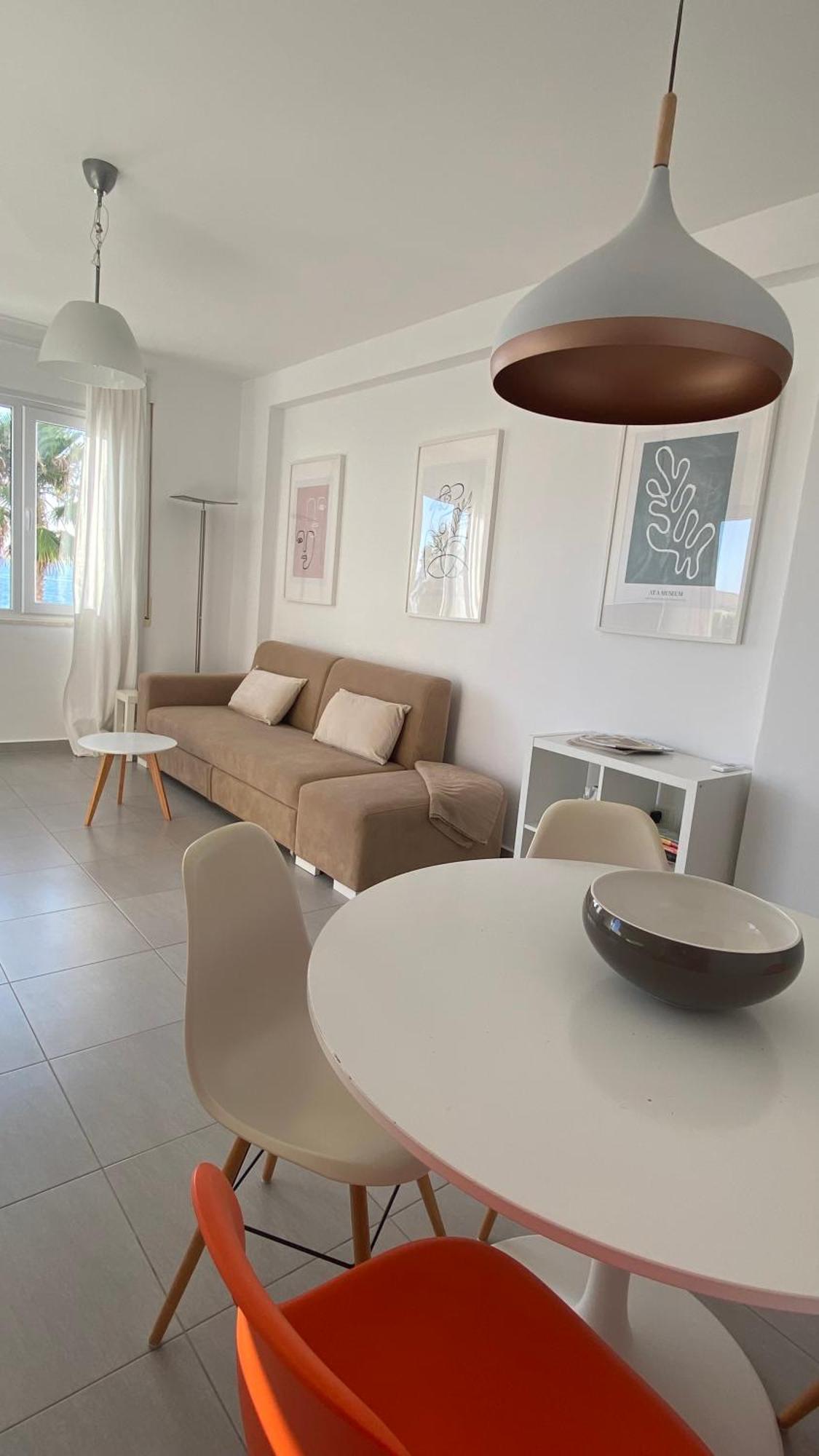 Loli Apartment Luxury White Residence ซารานเดอ ภายนอก รูปภาพ